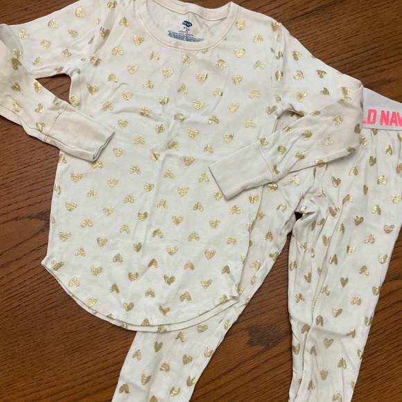 Old Navy Heart Pajamas size 6 - Picture 2 of 5